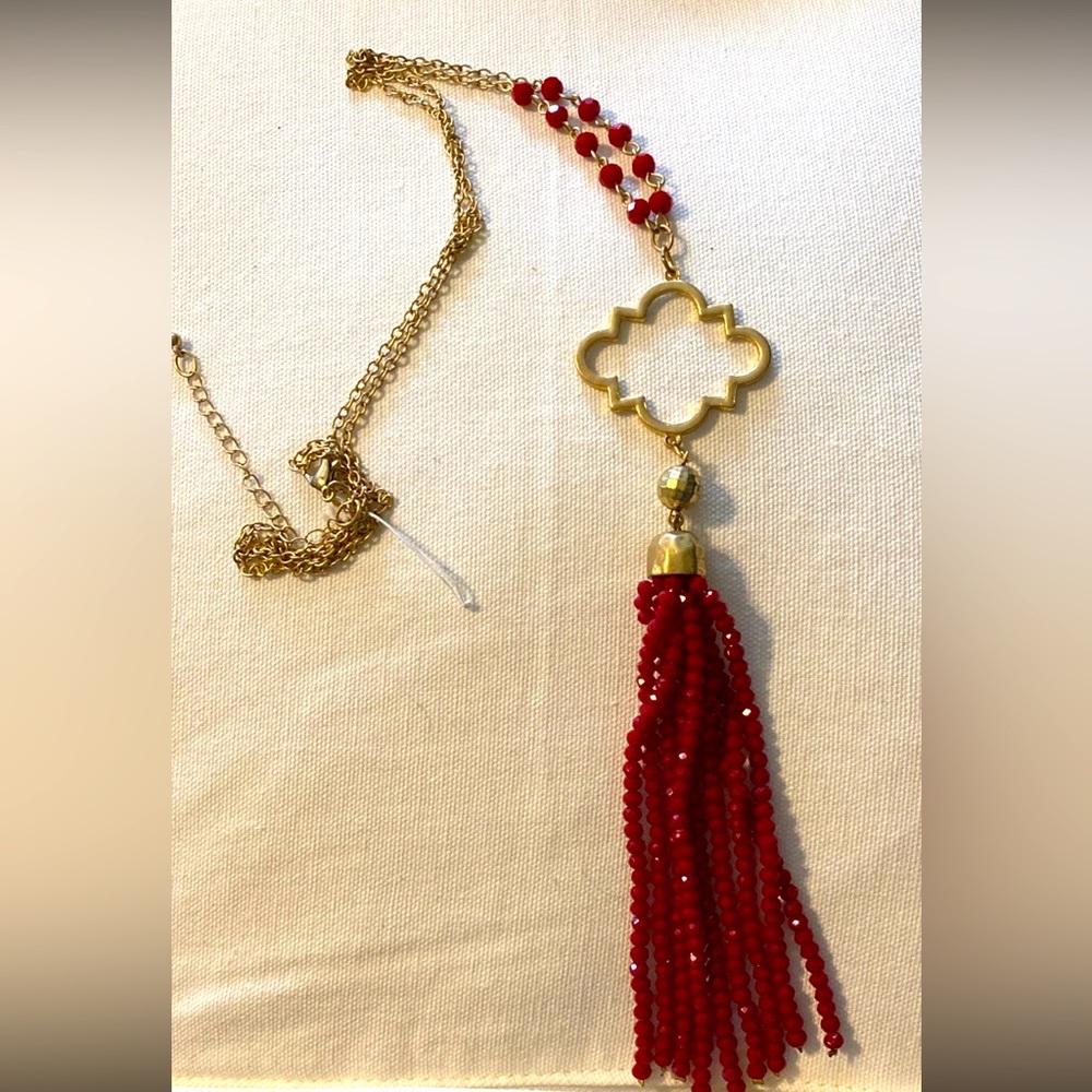 Boutique necklace